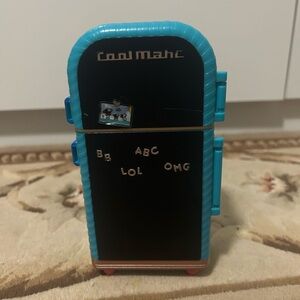 L.O.L. Surprise! Blue and Black Mini Fridge Playset
